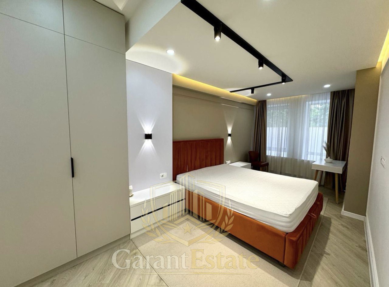 Квартира в аренду на долгий срок. Центр, ул.Албишоара - 12