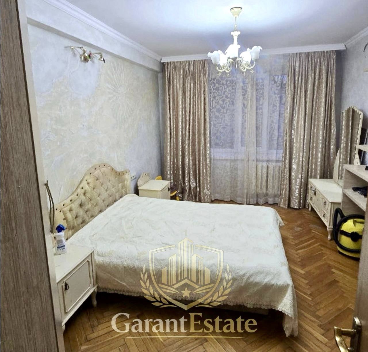 Сдается квартира на долгий срок напротив парка. Ботаника, ул.Трандафирилор 33/1 - 1