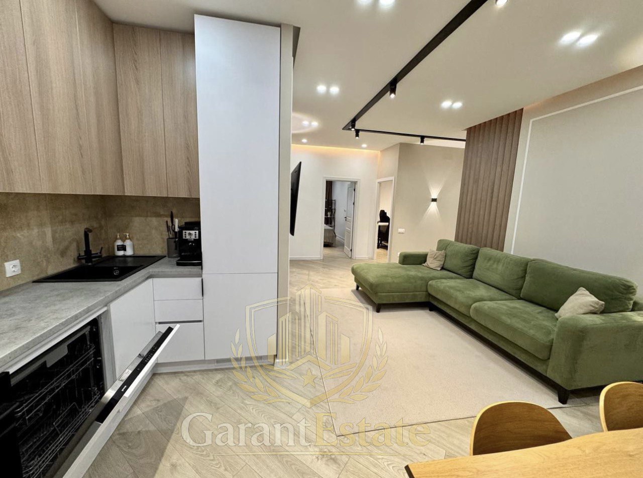 Квартира в аренду на долгий срок. Центр, ул.Албишоара - 8